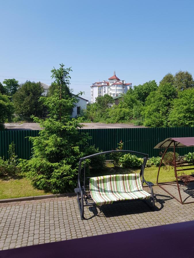 Villa Kameliya Truskavets Exteriör bild