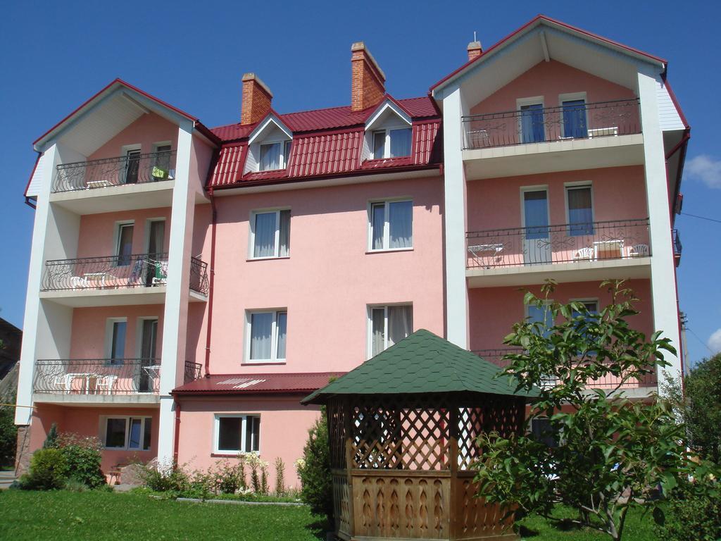 Villa Kameliya Truskavets Exteriör bild