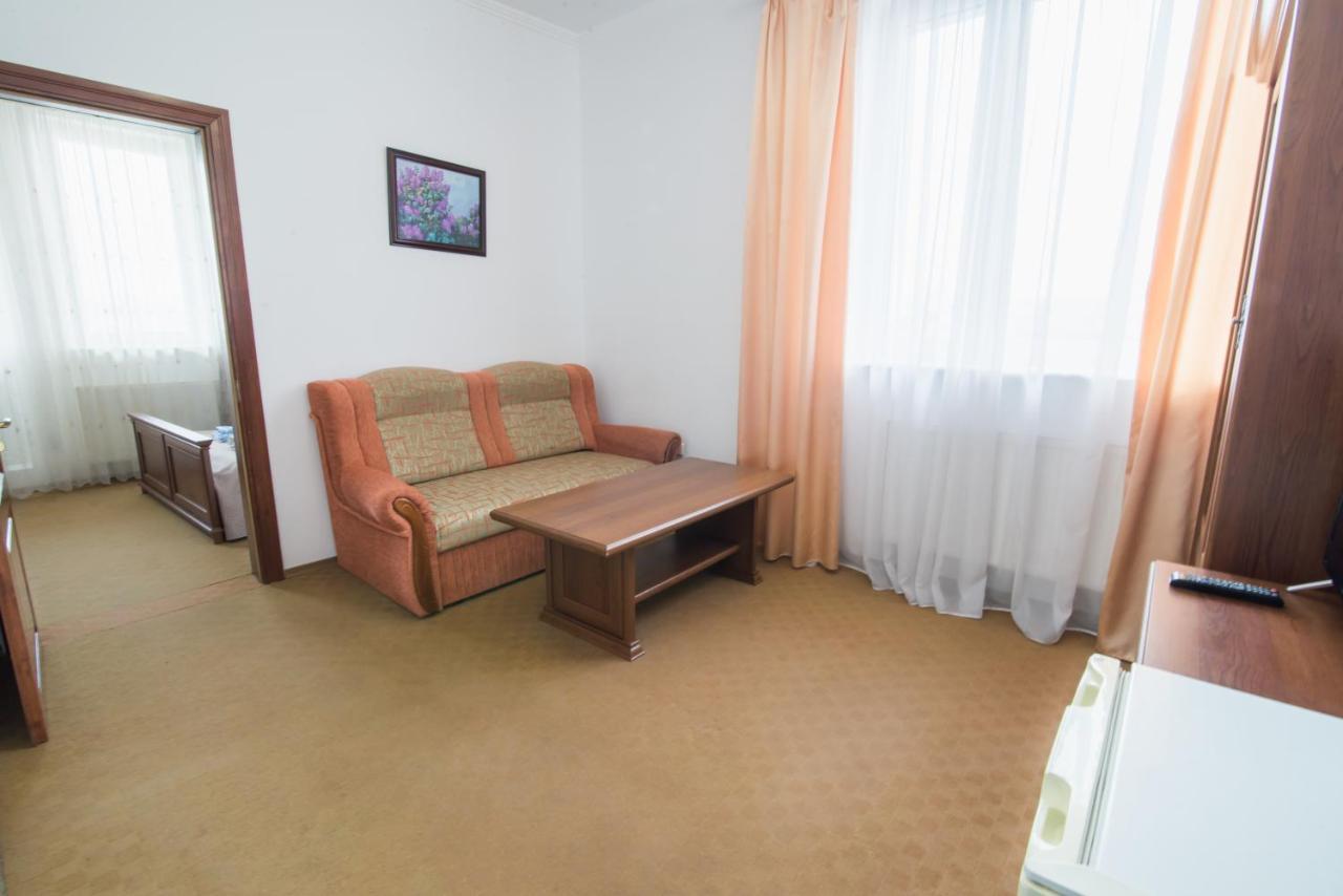 Villa Kameliya Truskavets Exteriör bild