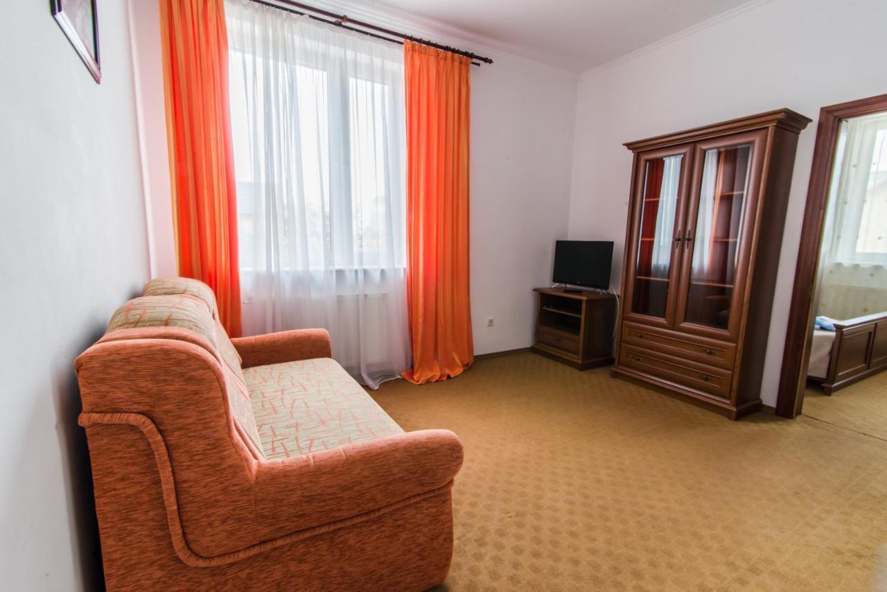 Villa Kameliya Truskavets Exteriör bild